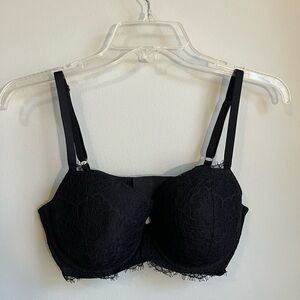 VICTORIA’S SECRET Black Lace Underwire Push Up Bra
